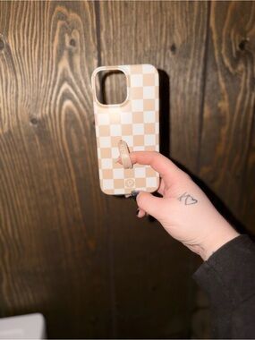 Loopy Case Beige Checkered Phone Case with Loop Grip